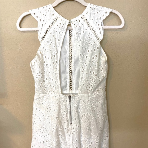 White lace romper - Picture 4 of 4